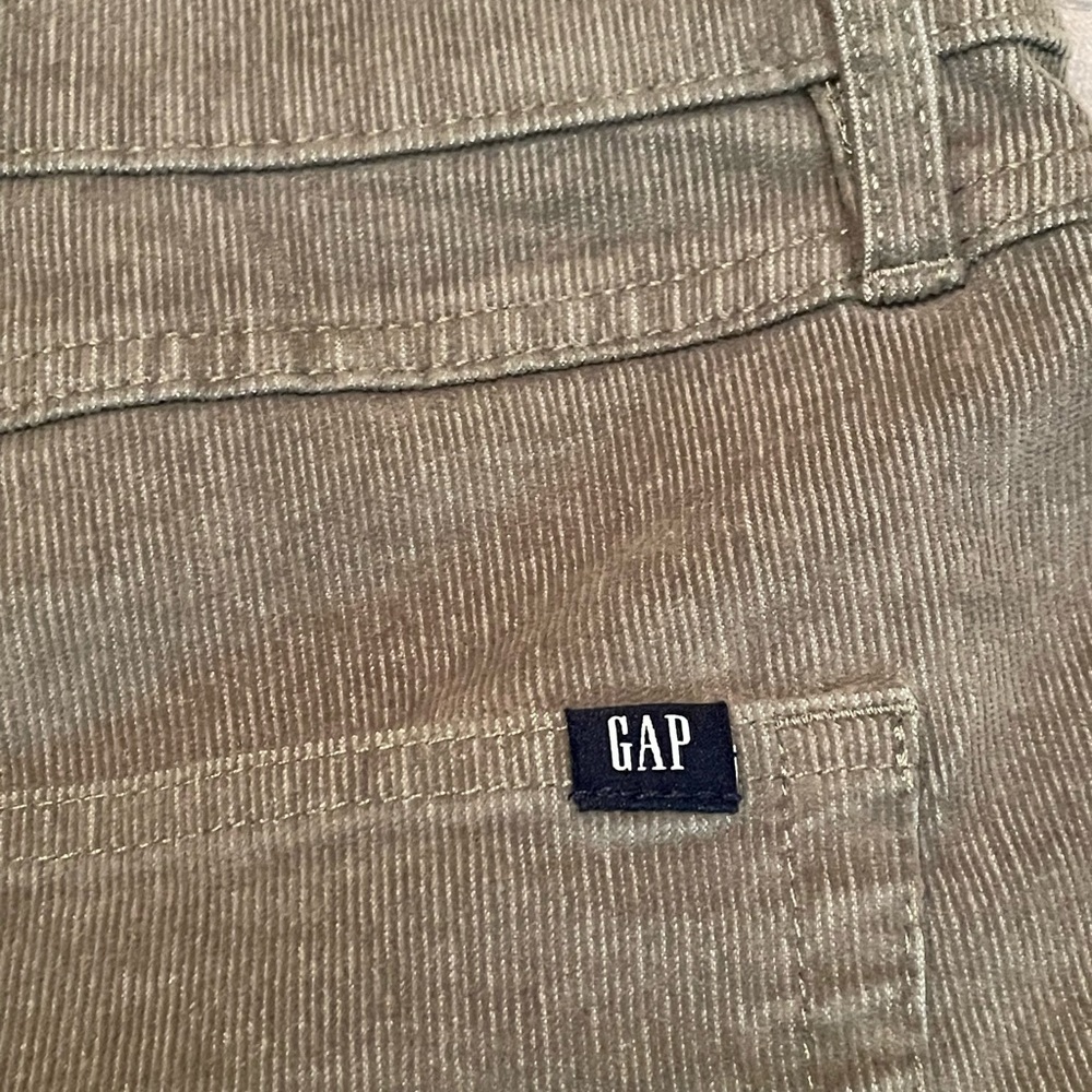 GAP Women's Corduroy Shorts QLS0910S 3.5-Inch Inseam Cut-Off Frayed Hem Shorts - Picture 5 of 9